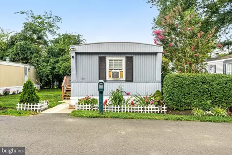 11 Kennedy Dr, Fairless Hills, PA 19030