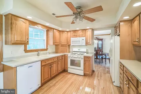 892 Phillips Rd, Warminster, PA 18974 photo 10