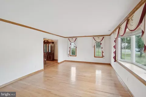 892 Phillips Rd, Warminster, PA 18974 photo 3