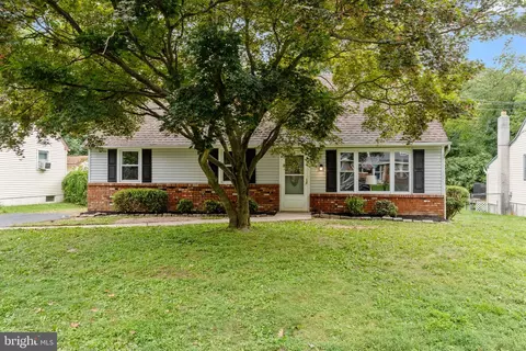 387 Larchwood Ave, Feasterville Trevose, PA 19053