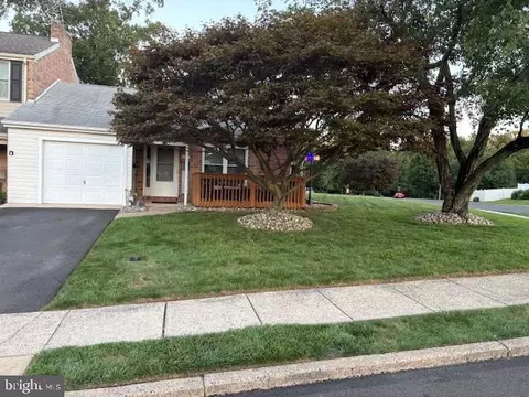6501 Saratoga Turn Turn, Bensalem, PA 19020
