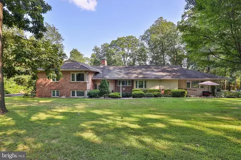 1323 N Ridge Rd, Perkasie, PA 18944