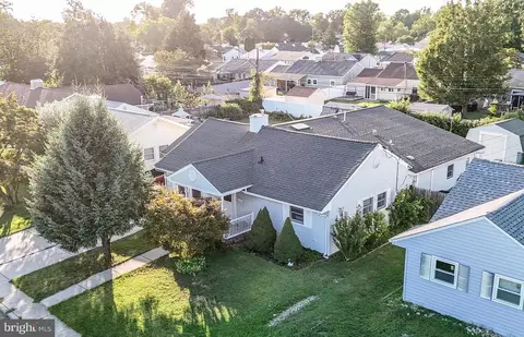 417 Chelsea Rd, Fairless Hills, PA 19030