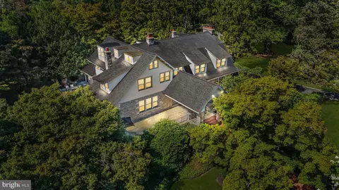 2217 Yardley Rd, Yardley, PA 19067