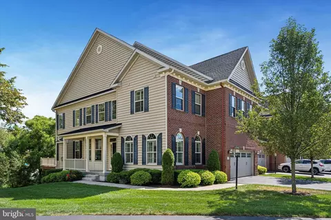 9 Silver Maple Dr, Doylestown, PA 18901