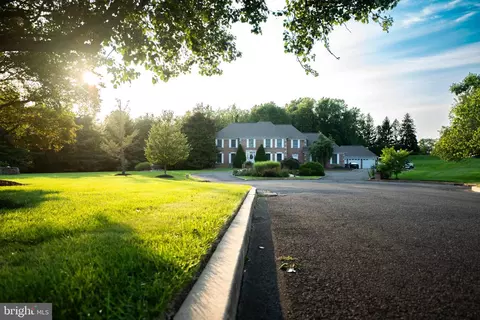 26 Breckenridge Dr, Warminster, PA 18974