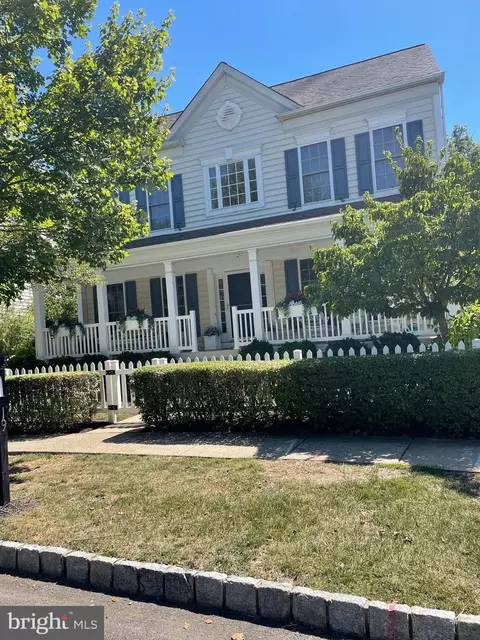 19 Croft Dr, Fountainville, PA 18923