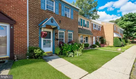 8 Providence Ave, Doylestown, PA 18901