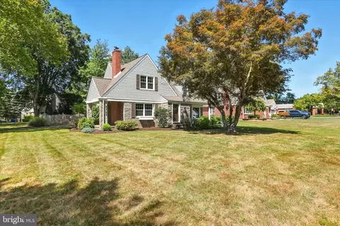 1901 Makefield Rd, Yardley, PA 19067