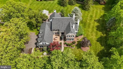 4605 Twinbrook Cir, Doylestown, PA 18902
