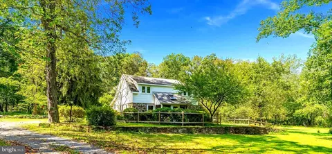 128 Perry Auger Rd, Upper Black Eddy, PA 18972