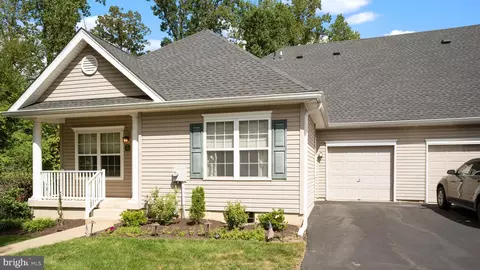 120 Liberty Dr, Bensalem, PA 19020
