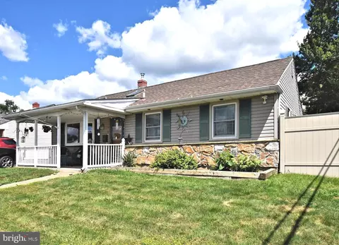 3621 Devonshire Pl, Bensalem, PA 19020