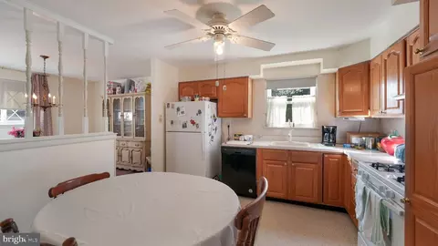 Kitchen - 1075 Roberts Rd, Warminster, PA 18974 photo 2 of 2