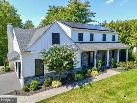 833 Winthrop Dr, Yardley, PA 19067