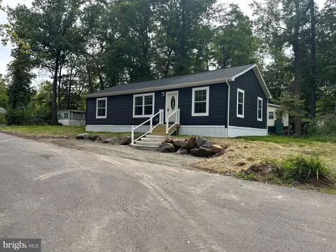 5 Beth Ln, Quakertown, PA 18951