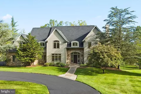 105 Wynfield Ln, New Hope, PA 18938