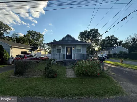 500 Wyoming Ave, Croydon, PA 19021