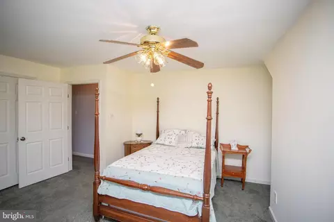 Bedroom - 2018 Buckingham Dr, Jamison, PA 18929 photo 4 of 5
