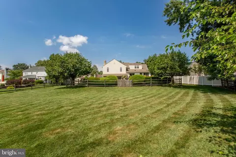 Exterior - 2018 Buckingham Dr, Jamison, PA 18929 photo 4 of 4