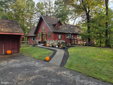 1655 Mill Rd W, Furlong, PA 18925