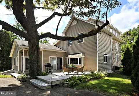 524 Washington Ave, Langhorne, PA 19047