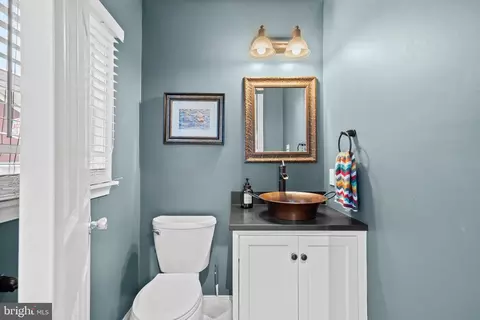 Bath - 79 Hillside Ave, Doylestown, PA 18901 photo 1 of 2