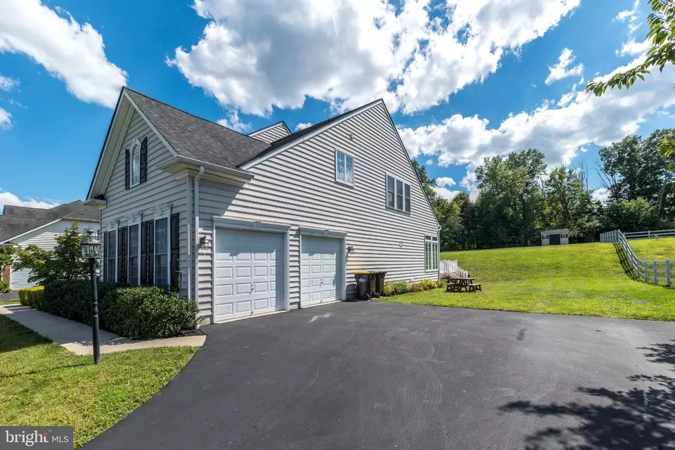 Exterior - 1813 Sycamore Dr, Quakertown, PA 18951 photo 2 of 8