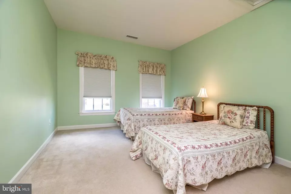 Bedroom - 1813 Sycamore Dr, Quakertown, PA 18951 photo 3 of 4