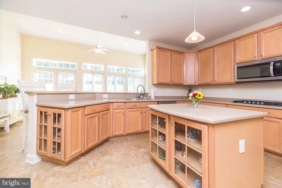 Kitchen - 1813 Sycamore Dr, Quakertown, PA 18951 photo 7 of 7