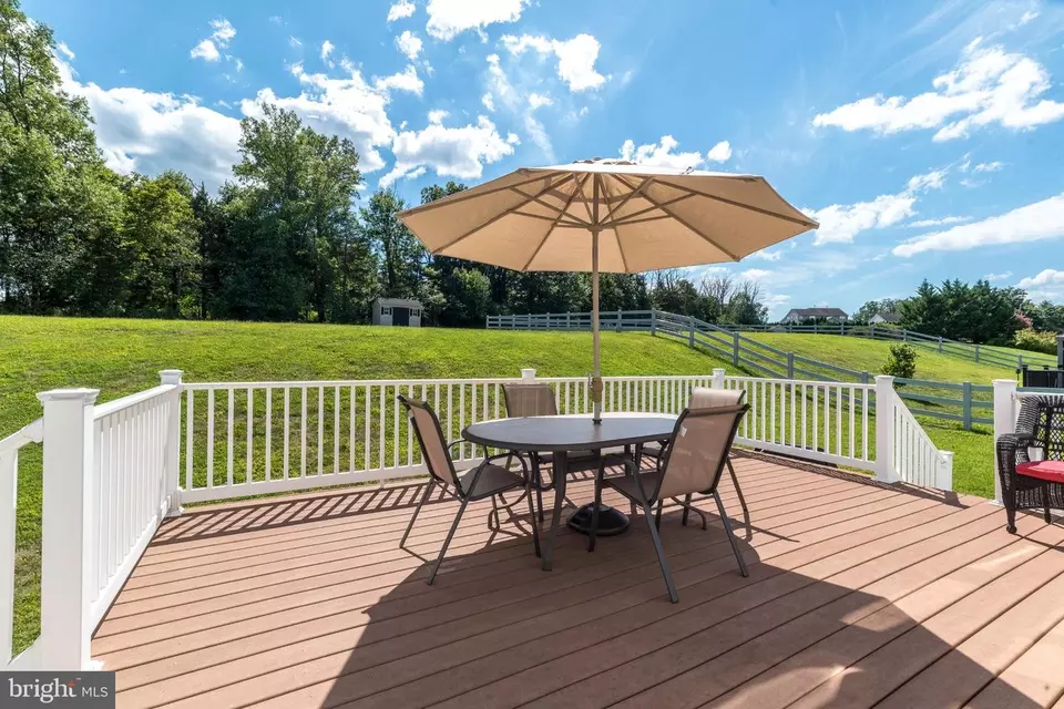 Exterior - 1813 Sycamore Dr, Quakertown, PA 18951 photo 3 of 8