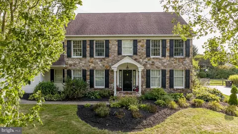 124 Bridgeview Dr, Perkasie, PA 18944