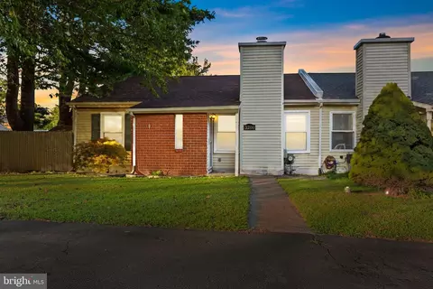 3200 Ellington Ct, Bensalem, PA 19020