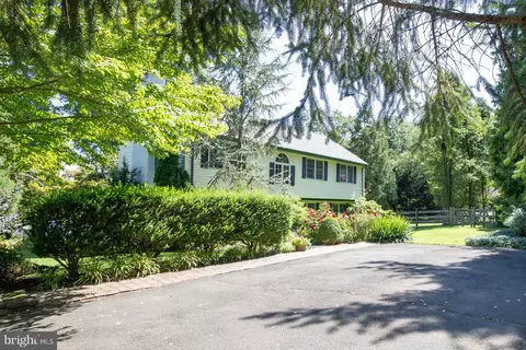 5420 Silo Hill Rd, Doylestown, PA 18902
