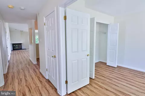 Entry Way - 128 Progress Dr, Doylestown, PA 18901 photo 4 of 15