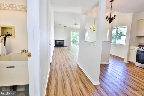 Entry Way - 128 Progress Dr, Doylestown, PA 18901 photo 10 of 15