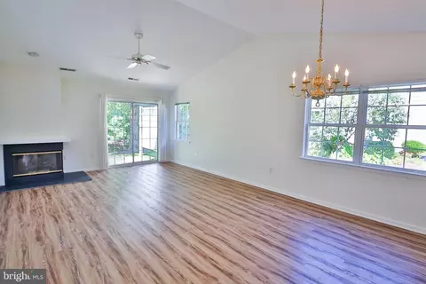 Living - 128 Progress Dr, Doylestown, PA 18901 photo 1 of 4