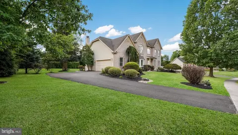 302 Alexander Ct, Chalfont, PA 18914