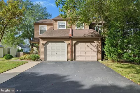 1 Stacey Dr, Doylestown, PA 18901