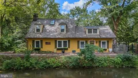 2472 River Rd, New Hope, PA 18938