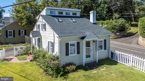 339 E Ashland St, Doylestown, PA 18901
