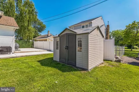 Other - 414 Delaware Ave, Croydon, PA 19021 photo 3 of 11