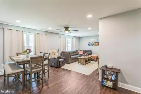 Entry Way - 414 Delaware Ave, Croydon, PA 19021 photo 1 of 11