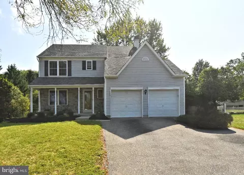 1313 Post Oak Ct, Chalfont, PA 18914