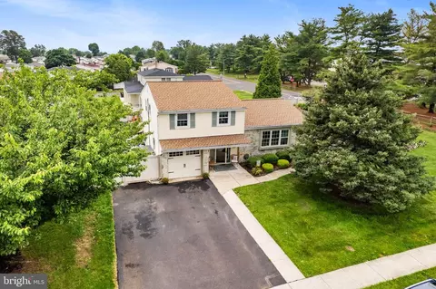 3201 Fairway Rd, Bensalem, PA 19020