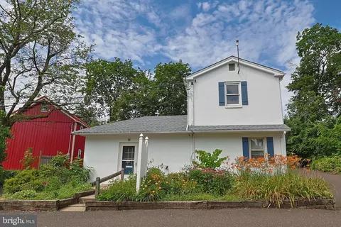 10 Kerns Ave, Chalfont, PA 18914
