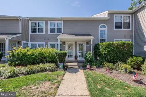 24010 Beacon Hill Dr, Southampton, PA 18966