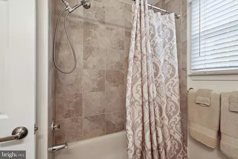 Bath - 1917 Brook Ln, Jamison, PA 18929 photo 4 of 4