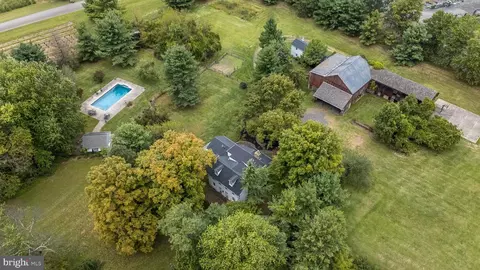 1341 Durham Rd, New Hope, PA 18938