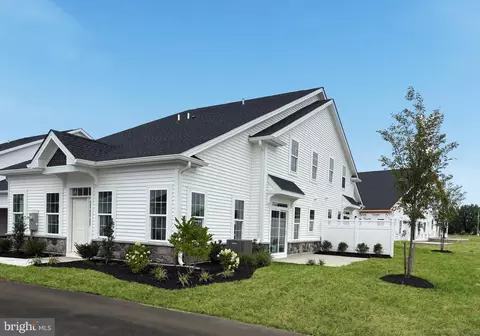 55 Cedar Cir, Levittown, PA 19055